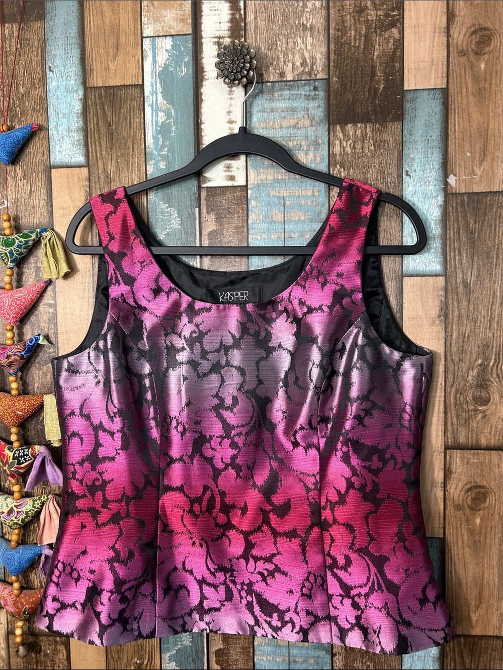 Kasper Pink and Black Floral Jacquard Tank